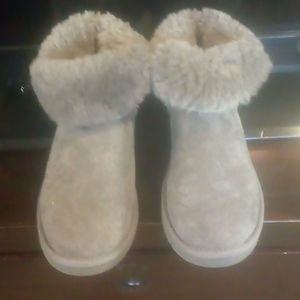 Womens gray size 9 boots
